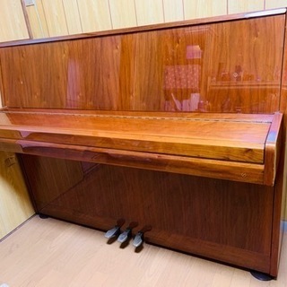 メーカー　WEINBURG（ワインバーグ）木目中古ピアノの画像