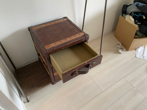 【美品】アスプルンド　サイドテーブル/収納