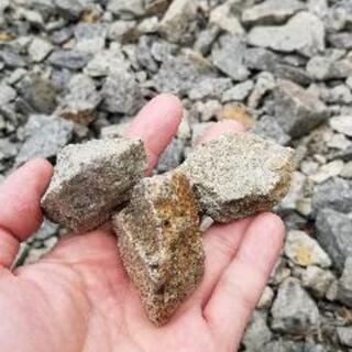庭の砂利、砕石いりませんか？の画像