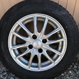 【値下げしました】スタッドレスタイヤ　ホイール４本セット