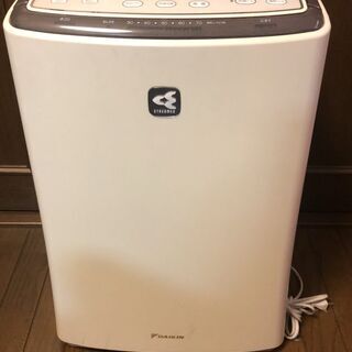 【再仕切り】ベッドフレーム、空気清浄機、テレビ32型など家具家電...
