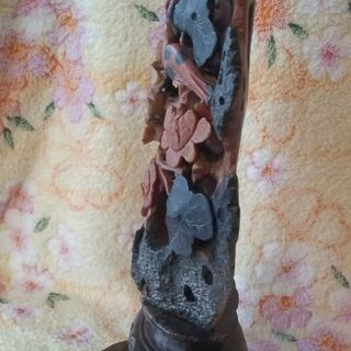 美術品　石の透かし彫り【玉石寿山石】の画像