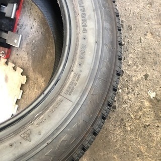 ブリヂストン BLIZZAK VRX 165/70R14 スタッドレス　一本／2020年製スタッドレスタイヤ　バリ山　の画像