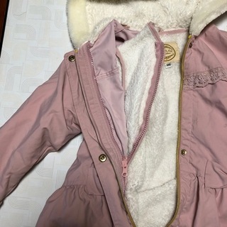 120センチ　女の子用コートの画像