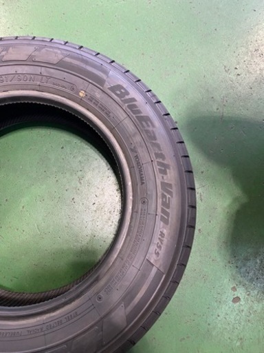 165/80R14 91/90N LT タイヤ2本　ほぼ新品