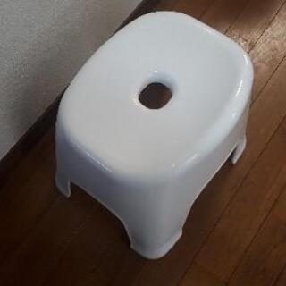 ✨お風呂で使う椅子になります❗の画像