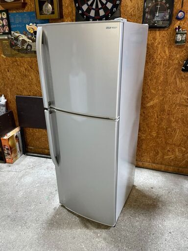 P2304　シャープ　2010年　２２８L　2ドア冷蔵庫