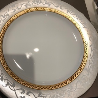 Noritake   ゴールド&プラチナ皿2枚セットの画像