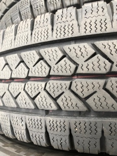 200系　ハイエース　スタッドレス　ホイール付き