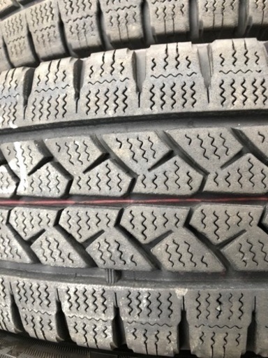 200系　ハイエース　スタッドレス　ホイール付き