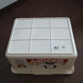 スヌーピー　フタ付き収納ケース　プラスチックケースの画像