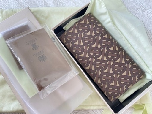 Burberry 財布