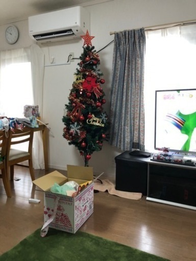 クリスマスツリー　180センチ