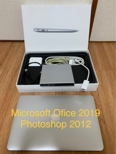 Apple MacBook AIR 11.6インチ　2015モデル