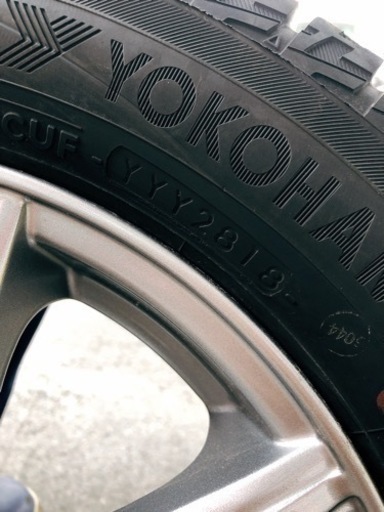 冬タイヤ　ホイール付4本セット　(中古)