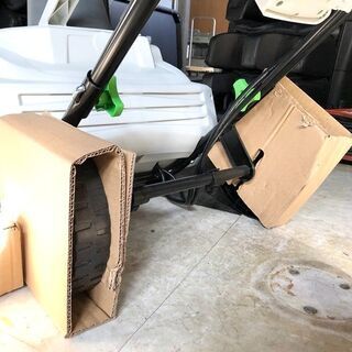 札幌近郊　送料無料　未使用品　充電式電動除雪機　Snow Whale SW-36V スノーホエール 除雪機の画像