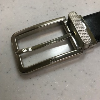 未使用 ダンヒルのベルト 新品同様の画像