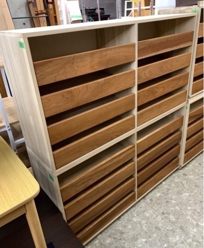 (売り切れ)新しいデザイン！衣類収納棚！