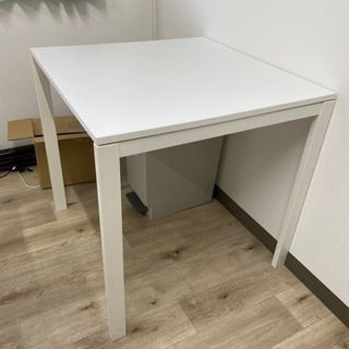 IKEA テーブル