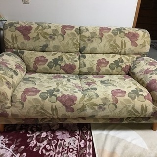 値下げしました！2人掛けソファ　美品です