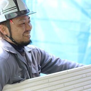 きっかけは仲間に誘われて「まぁ出来るだろう！」でした(●´艸｀)サイディングなどの現場作業員の画像