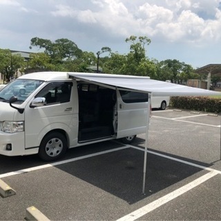 キャンピングカー　