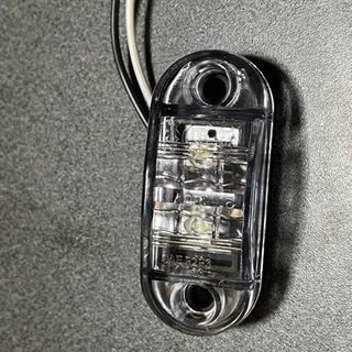新品の12V車用LEDランプ4つセット