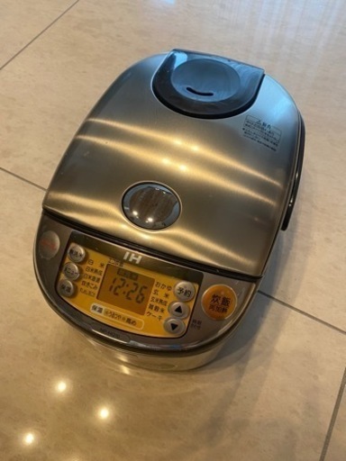 《中古》象印 炊飯器 NP-HQ10 炊飯ジャー  16年製