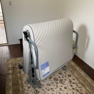 収納式電動リクライニング　Atexシングルベッドを取りに来てくださる方に無料でお譲りします。の画像