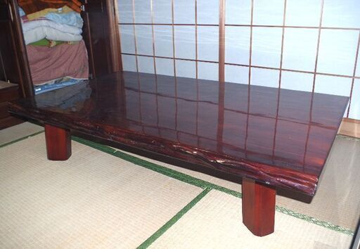 原木一枚板の座卓　☆