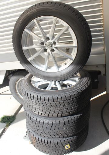 DUNLOP WINTER MAXX JS8 235/55R18 STUDLESSタイヤ 4本セット 美品
