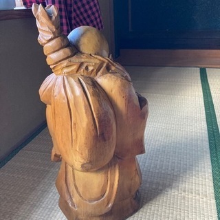 木彫りの飾り物の画像