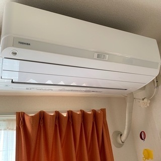 美品❗️❗️TOSHIBAルームエアコン14畳用、自動洗浄機能付き