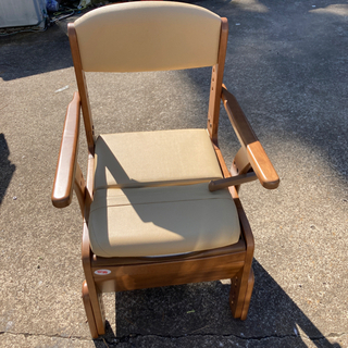 【未使用品】家具調トイレコンパクト　標準便座　格安