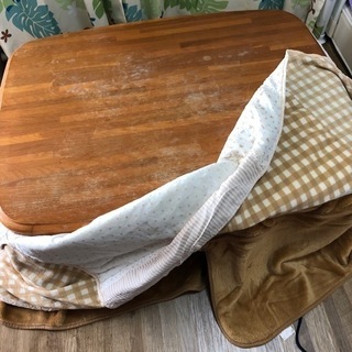 《商談中》こたつ本体+省スペースこたつ布団の画像