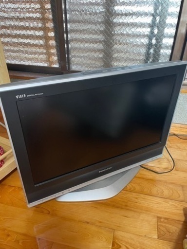 テレビ　26インチ　VIERA