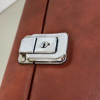 カメラケース 鍵付き 中古品の画像