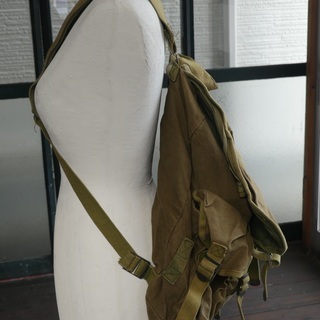 お得・最後まで読んで！／1,000円／15バッグ／リュック。購入後使わずタグそのままのものもあります。クセがついたものは治ると思います。の画像