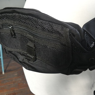 20お得・最後まで読んで！／バッグ／リュック500円。購入後使わずタグそのままのものもあります。クセがついたものは治ると思います。の画像