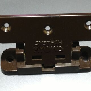 食器棚両開き扉用オートヒンジ部品１つだけの画像