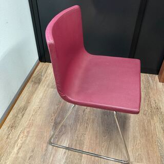 テーブル、椅子×4脚【無料で差し上げます！】の画像