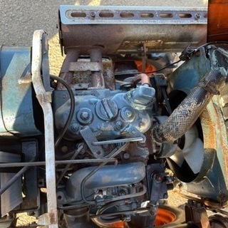 【激安】実働クボタトラクター　B7000 四駆の画像