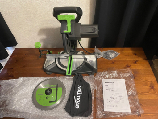エボリューション　(evolution)  万能切断卓上丸鋸