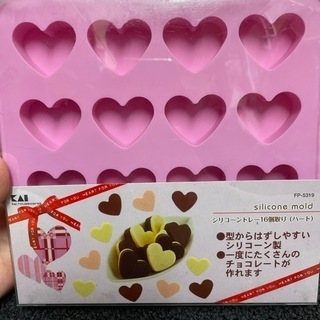 【お譲り先決定】新品未使用　貝印　シリコン　製菓用品の画像