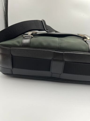 LOUIS VUITTON ルイヴィトン タイガライン デルスーエピセア(緑系)　定価約18万 