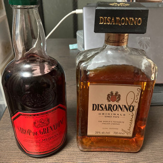 カクテル用お酒　アマレットとマイグレナデンシロップの画像