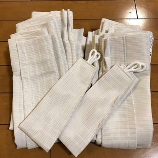 美品◎ニトリカーテン 幅100×丈110×2枚 光沢シャーベットベージュ