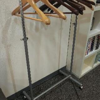 ハンガーラック&スツール2点  バラ売り可能