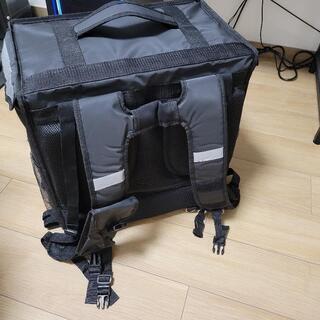 ウーバー(Uber eats)のカバンの画像