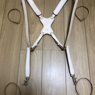 新品本革ガンホルダータイプ　カメラストラップ　肩凝り防止の画像